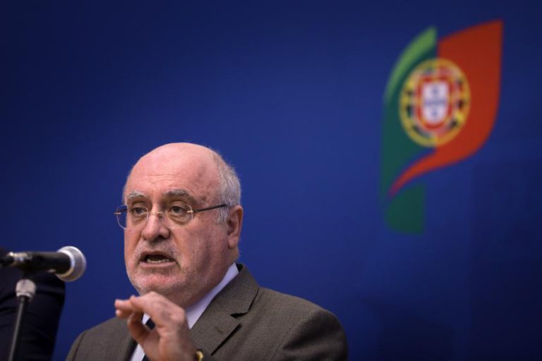 CAPOULAS SANTOS ADMITE “FRICÇÃO” ENTRE 28 SOBRE APOIOS AOS AGRICULTORES NA FUTURA PAC