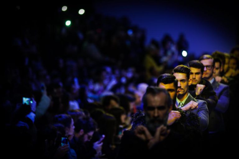 MODALISBOA: HOMENAGEM A ZÉ PEDRO DOS XUTOS E INVASÃO DE CARETOS NO DESFILE DE NUNO GAMA