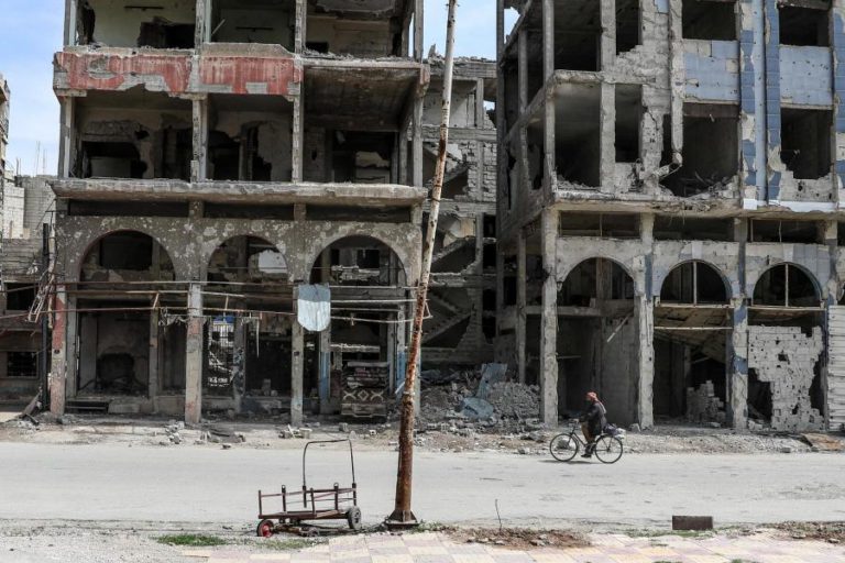 PELO MENOS 30 CIVIS MORTOS EM ATAQUES AÉREOS EM ZAMALKA, NO ENCLAVE DE GHOUTA, OBSERVATÓRIO SÍRIO