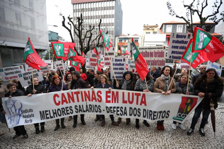 TRABALHADORES DE CANTINAS DO NORTE EM GREVE EXIGEM SALÁRIOS “DIGNOS”