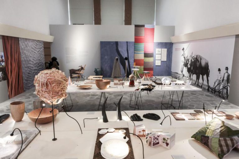 ARTESANATO E DESIGN MODERNO JUNTOS EM EXPOSIÇÃO PARA SALVAR ALDEIAS E TRADIÇÕES