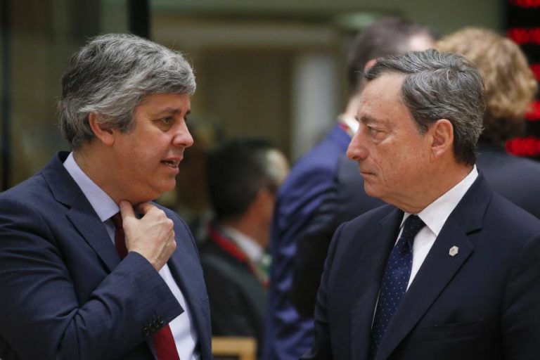 CENTENO ESPERA QUE LÍDERES EUROPEUS REFORCEM MANDATO DO EUROGRUPO