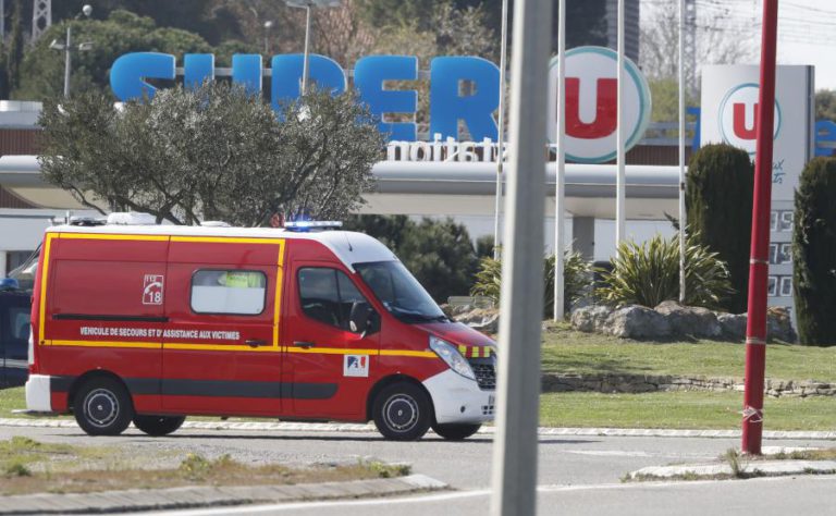 GRUPO ESTADO ISLÂMICO REIVINDICA ATAQUES EM FRANÇA