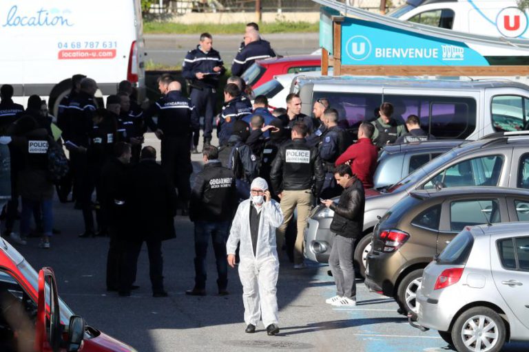 GOVERNO CONFIRMA CIDADÃO PORTUGUÊS ENTRE AS VÍTIMAS MORTAIS DE ATAQUE TERRORISTA EM FRANÇA
