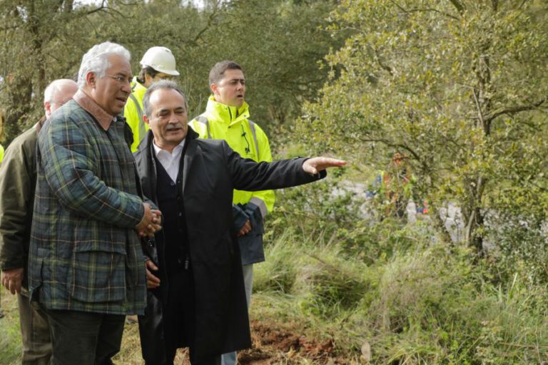 PRESENÇA DO GOVERNO EM LIMPEZAS É UMA CAMPANHA DE ALERTA, DIZ PRIMEIRO-MINISTRO