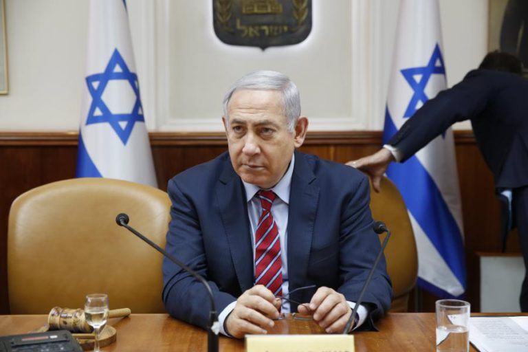 PRIMEIRO-MINISTRO DE ISRAEL HOSPITALIZADO DEVIDO A FEBRE ALTA E TOSSE