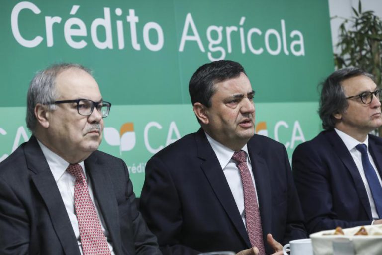 GRUPO CRÉDITO AGRÍCOLA MAIS DO QUE DUPLICA LUCROS PARA 150 ME EM 2017