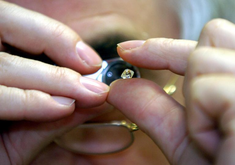 PREÇO DO QUILATE DO DIAMANTE ANGOLANO EM MÁXIMOS DE MESES