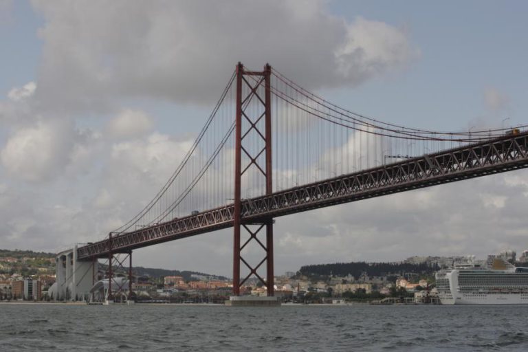 INFRAESTRUTURAS DE PORTUGAL DIZ QUE OBRA NA PONTE 25 DE ABRIL “NÃO É URGENTE”