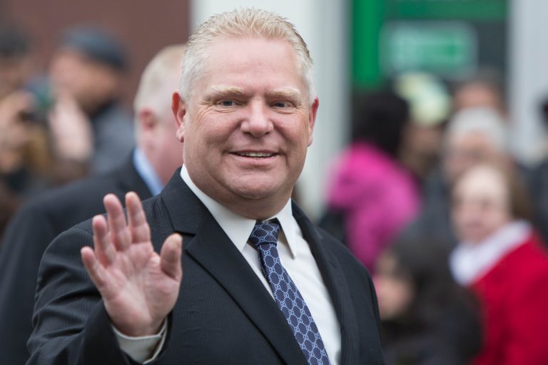 DOUG FORD PARTE NA LIDERANÇA