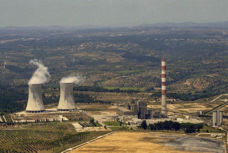GOVERNO SUSPENDE GARANTIA DE POTÊNCIA PAGA À EDP E À ENDESA PELO MENOS EM 2018