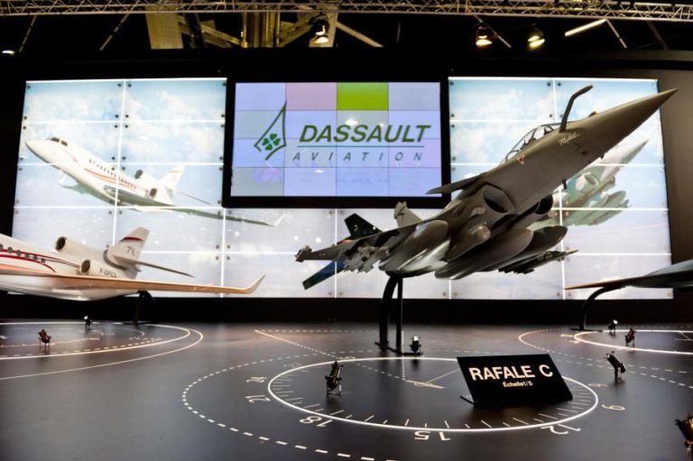 AIRBUS E DASSAULT ANUNCIAM ACORDO PARA AVIÃO DE COMBATE AÉREO FRANCO-ALEMÃO