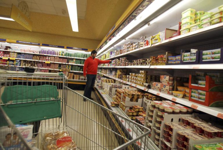 SINDICATO DIZ QUE ADESÃO À GREVE DOS HIPERMERCADOS ESTÁ ENTRE 50% E 60%