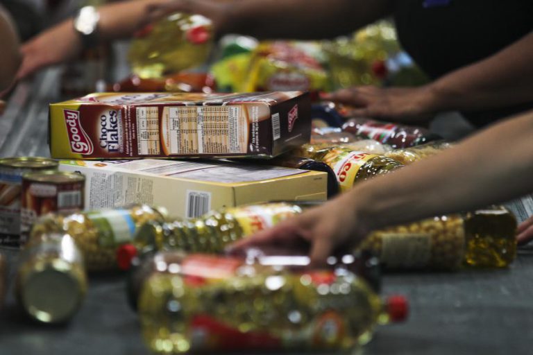 PERTO DE 1.900 TONELADAS DE ALIMENTOS DISTRIBUÍDAS A 52.000 CARENCIADOS