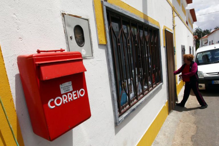 PREÇOS DO SERVIÇO POSTAL UNIVERSAL DOS CTT SOBEM EM MÉDIA 4,5% A PARTIR DE HOJE