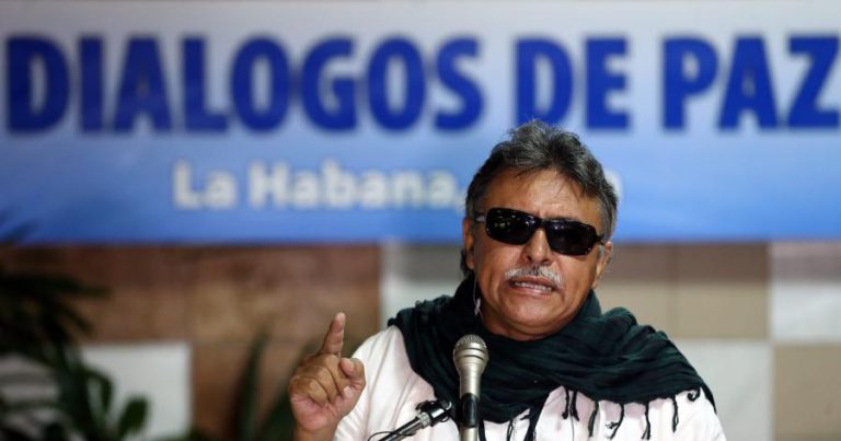 DETIDO EX-LÍDER DA GUERRILHA COLOMBIANA QUE ARRISCA EXTRADIÇÃO PARA OS EUA