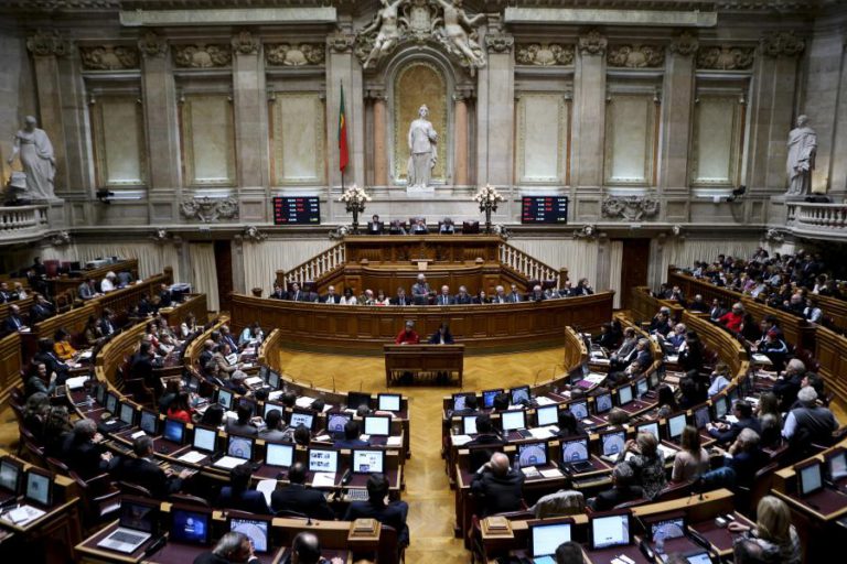 PARLAMENTO VAI OUVIR ANTIGOS E ATUAIS RESPONSÁVEIS DA PROTEÇÃO CIVIL