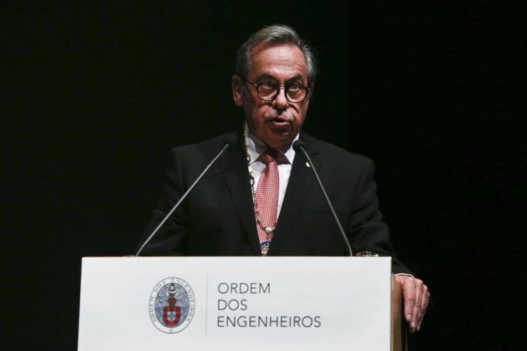 ORDEM DOS ENGENHEIROS CONSIDERA ESTAR EM CAUSA TRANSPOSIÇÃO DE DIRETIVA COMUNITÁRIA