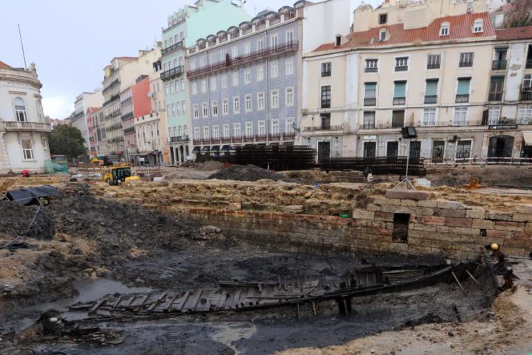 CAMPO DAS CEBOLAS, EM LISBOA, REABRE HOJE REQUALIFICADO COM CONCERTOS