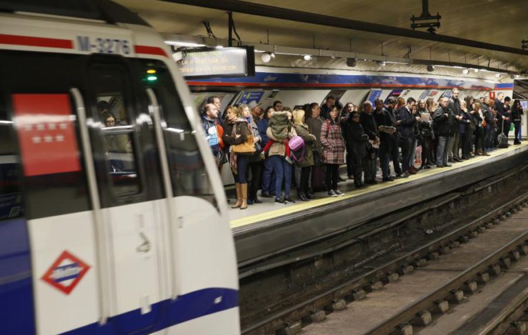 METRO DE MADRID COM PLANO PARA RETIRAR AMIANTO DE 53 ESTAÇÕES NOS PRÓXIMOS OITO ANOS