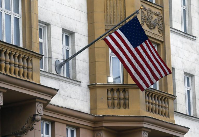 ESTADOS UNIDOS RESPONDEM “ÀS PROPAGANDAS DA RÚSSIA QUE ANDAM POR AÍ” SOBRE A SÍRIA