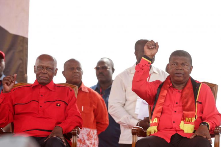 JOSÉ EDUARDO DOS SANTOS DEIXA LIDERANÇA DO MPLA PARA JOÃO LOURENÇO EM SETEMBRO