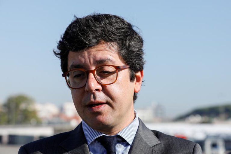 SECRETÁRIO DE ESTADO DO DESPORTO DIZ QUE É ESSENCIAL IDENTIFICAR MEMBROS DAS CLAQUES
