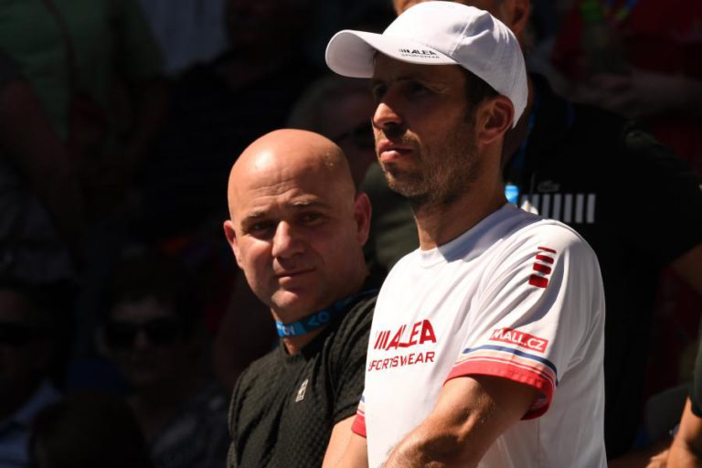 RADEK STEPANEK DEIXA DE SER TREINADOR DE TENISTA SÉRVIO NOVAK DJOKOVIC