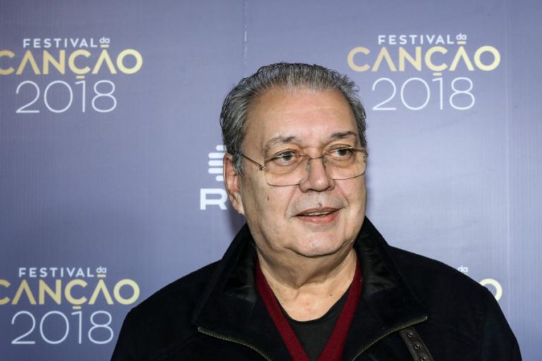 FERNANDO TORDO COMEMORA 50 ANOS DE CANÇÕES NO TEATRO TIVOLI