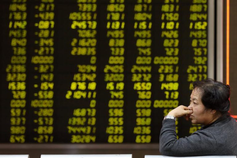 PSI20 CONTRARIA TENDÊNCIA DA EUROPA E SEGUE POSITIVO