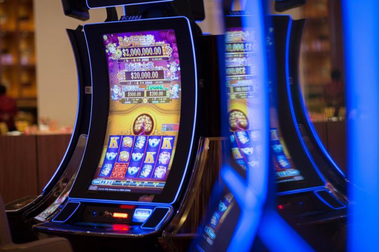 MACAU ARRECADA 1,7 MIL MILHÕES DE EUROS EM IMPOSTOS DIRETOS SOBRE O JOGO ATÉ FEVEREIRO