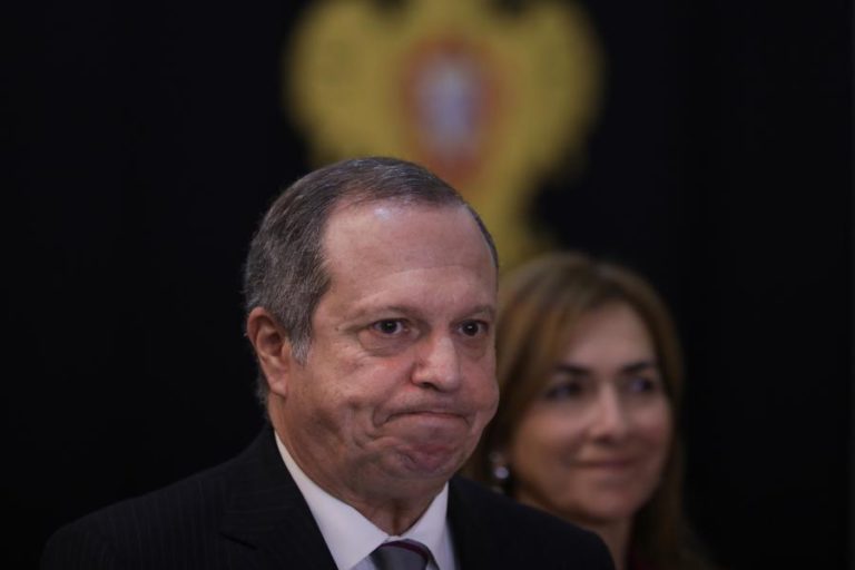 PS À ESPERA DE SOLUÇÕES DOS PARTIDOS QUE “ESTRAGARAM” LEI VETADA PELO PRESIDENTE