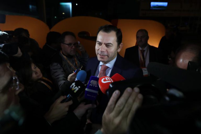 MONTENEGRO DIZ QUE “O MEU DESEJO É VER RUI RIO COMO PRIMEIRO-MINISTRO DENTRO DE ANO E MEIO”