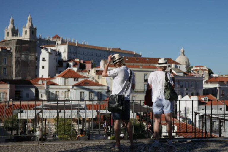 CÂMARA DE LISBOA ENCAIXOU 18,5 MILHÕES DE EUROS DE TAXA TURÍSTICA EM 2017