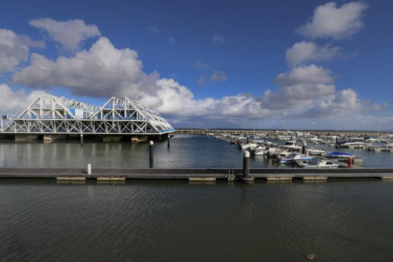 MARINA DO PARQUE DAS NAÇÕES SEM ESTRATÉGIA 20 ANOS DEPOIS DE INAUGURADA — ASSOCIAÇÃO NÁUTICA