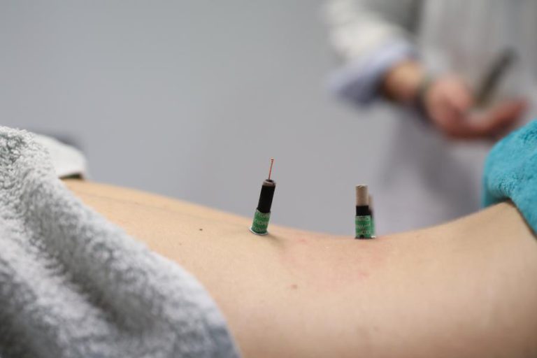 MEDICINA CHINESA TEM MESTRADOS NO PORTO HÁ UMA DEZENA DE ANOS