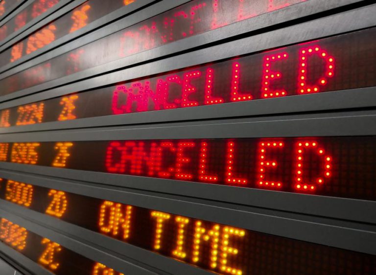 GREVE NA AIR FRANCE CANCELA DOIS VOOS EM PORTUGAL