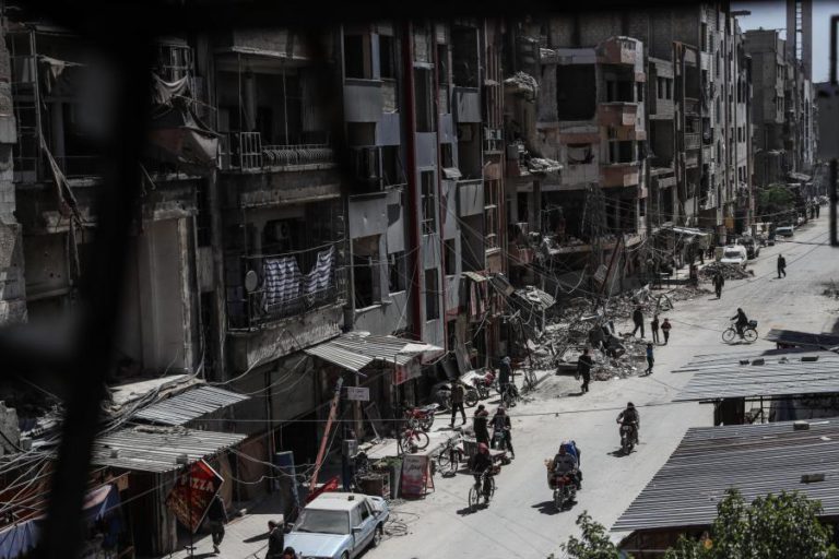 PERITOS INTERNACIONAIS COMEÇAM HOJE A INVESTIGAR ALEGADO ATAQUE QUÍMICO A DOUMA, NA SÍRIA