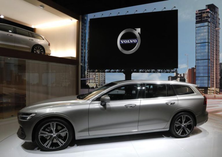 LUCRO DA VOLVO SOBE 24% NO 1.º TRIMESTRE, PARA 558 MILHÕES DE EUROS