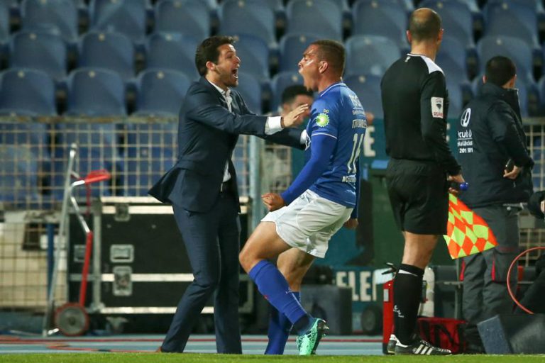 FC PORTO PERDE COM BELENENSES E CEDE A LIDERANÇA DA I LIGA AO BENFICA