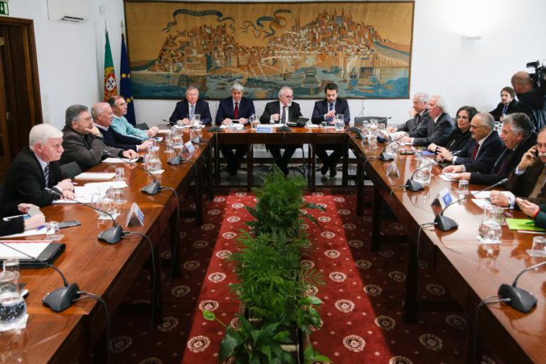 GOVERNO DISSE A PARCEIROS SOCIAIS QUE NÃO HAVERÁ AUMENTOS NA FUNÇÃO PÚBLICA EM 2019 – CGTP