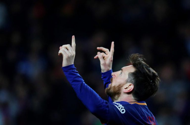 ‘HAT-TRICK’ DE MESSI CONDUZ FC BARCELONA A VITÓRIA RECORDE