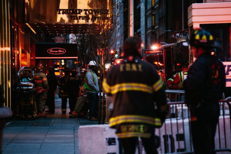 MORRE HOMEM FERIDO COM GRAVIDADE EM INCÊNDIO NA TORRE TRUMP EM NOVA IORQUE