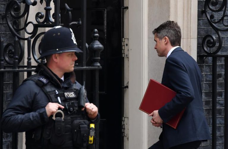 GABINETE DE CRISE BRITÂNICO DÁ ‘LUZ VERDE’ PARA POSSÍVEIS ATAQUES NA SÍRIA