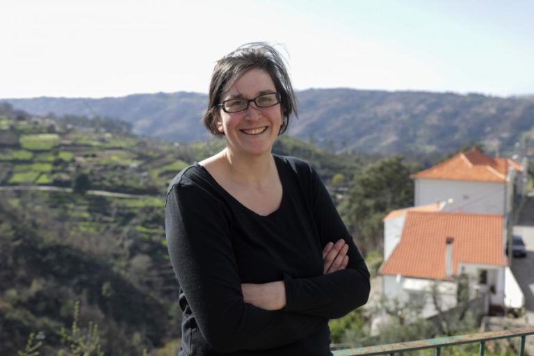 ESTRANGEIROS QUEREM CONTINUAR NA REGIÃO APESAR DAS DIFICULDADES NOS APOIOS DOS INCÊNDIOS