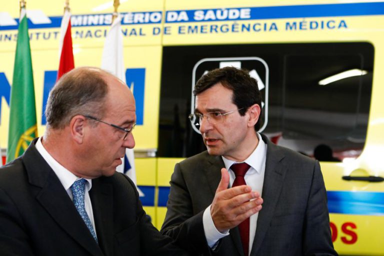 MINISTRO DA SAÚDE PEDE À INSPEÇÃO QUE ESCLAREÇA QUESTÃO DA ALA PEDIÁTRICA DO S. JOÃO