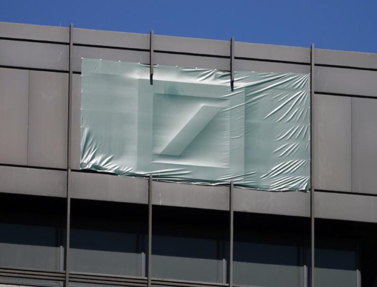 RESULTADOS DO DEUTSCHE BANK CAEM 79% NO PRIMEIRO TRIMESTRE PARA 120 ME