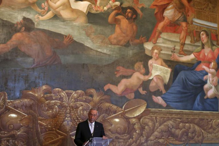 MARCELO CUMPRIMENTA GOVERNO E PSD E DISTINGUE ACORDOS DE GOVERNAÇÃO E DE REGIME