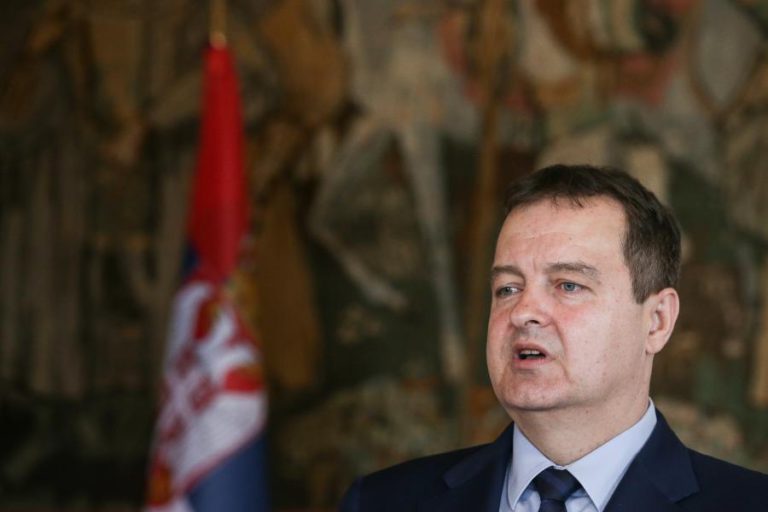 ADESÃO DA SÉRVIA À UE É PERTURBADA PELA LIGAÇÃO À QUESTÃO DO KOSOVO, DIZ CHEFE DA DIPLOMACIA DE BELGRADO