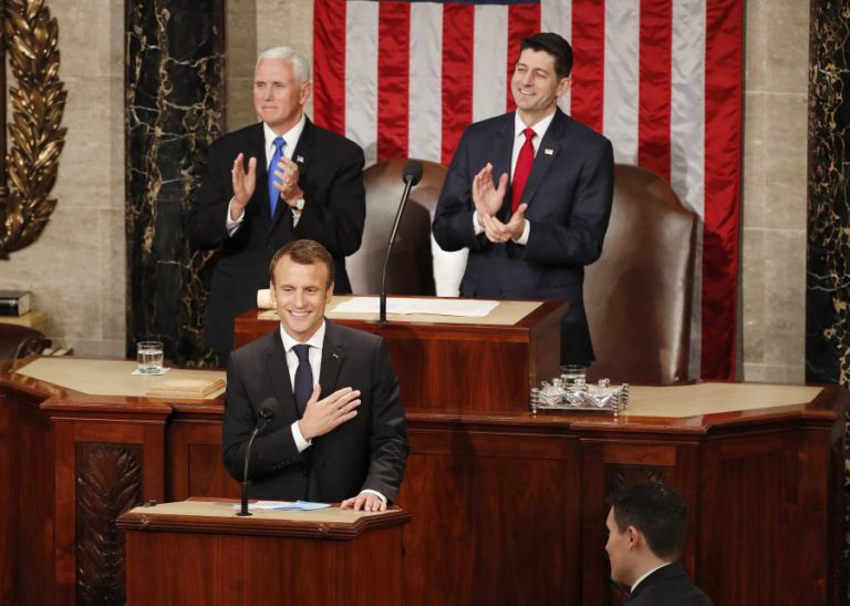 MACRON PEDE NO CONGRESSO AOS ESTADOS UNIDOS PARA “REINVENTAREM O MULTILATERALISMO”
